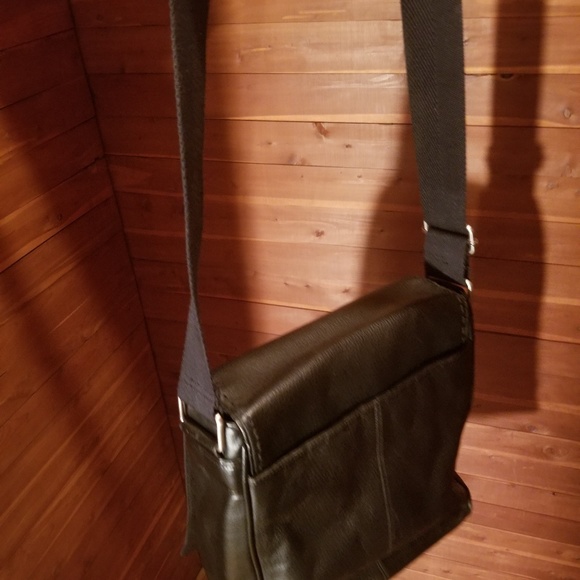 Leather messenger bag - Picture 3 of 4